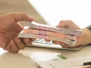 Pengalokasian Dana Bank dalam Bentuk Kredit serta Pertumbuhannya di Masa Pandemi