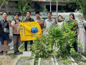 Rayakan Harlah ke-11, Komisariat PMII Ahmad Dahlan Bagikan 100 Al-Qur’an