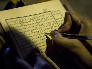 Apakah Fikih Perlu Berubah Seiring Zaman? Berikut Penjelasannya