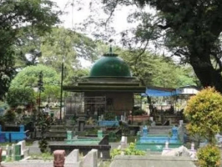 Ziarah Makam Habib Abdul Qadir bin Ahmad Bilfaqih dan Habib Abdullah bin Abdul Qadir Bilfaqih