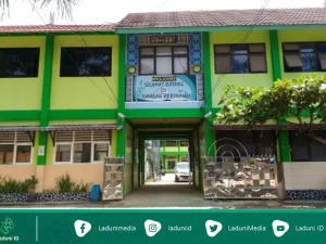 Pesantren Ar-Rohmah Kosambi Karawang