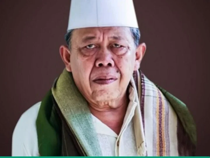 Biografi KH. Mukhtar Royani