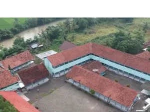 Pesantren Al Furqon Bantarkuwung Brebes