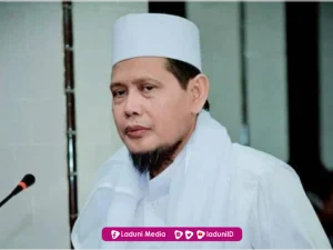 Biografi KH. Qoyim Ya'qub