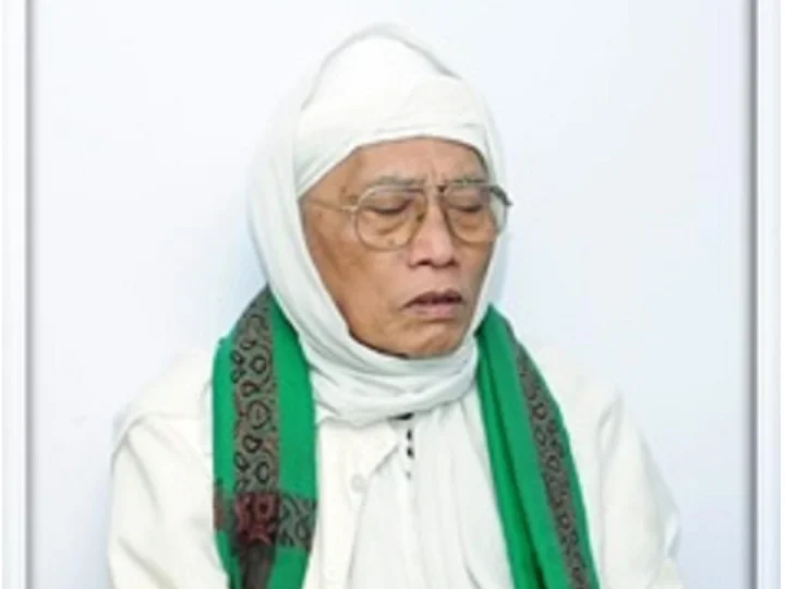 KH. Hasan Abdillah Ahmad: Pentingnya Perkuat Syariat Dahulu, Baru Thariqah