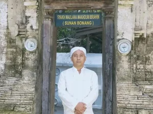 Ziarah Wali Songo: Maqbarah Sunan Bonang
