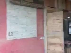Subhanallah! Warung Ini Selamat dari Erupsi Semeru karena Pasang Foto Ulama