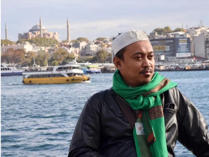 Ustaz Ma’ruf Khozin: Godaan di Pondok Putri