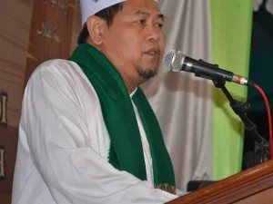Biografi KH. Mughni Labib