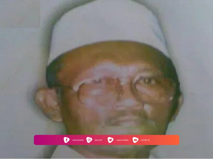 Biografi KH. Khusnan Musthofa Ghufron