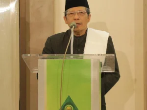 Biografi KH. Ahmad Hadlor Ihsan