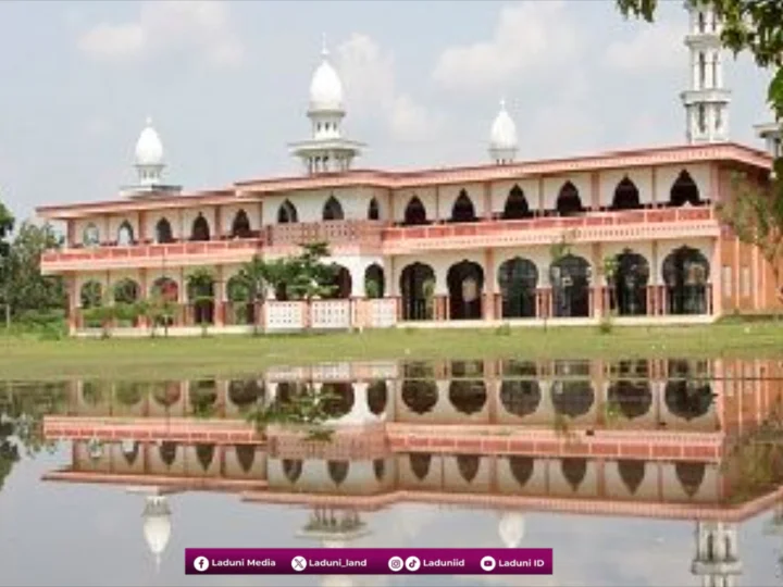 Ziarah Makam KH. A. Rifai Romli, Mursyid Toriqoh Qodiriyah Wa Naqsyabandiyah