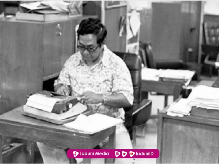 Napak Tilas Gus Dur dalam Menulis