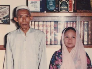 Masuk Jajaran Mustasyar PBNU, Ini Biografi Singkat Nyai Hj. Nafisah Sahal Mahfudz