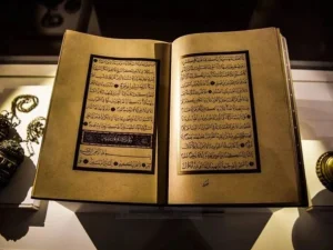 Kisah Abu Jahal Menikmati Syahdunya Al-Qur’an
