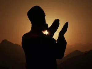 Artis Hijrah dan Kekeliruan Jalan