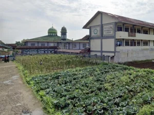 Pesantren Al-Uzlah Pacet Cianjur