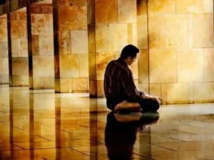 Kesalahan Menutup Aurat dalam Shalat