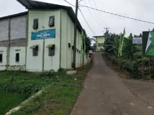 Pesantren Nurul Anwar Mubtadi'in Subang