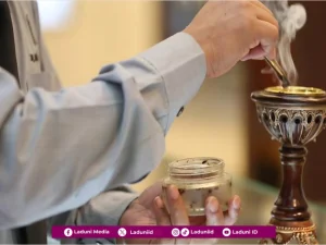 Hukum Membakar Dupa saat Acara Shalawatan