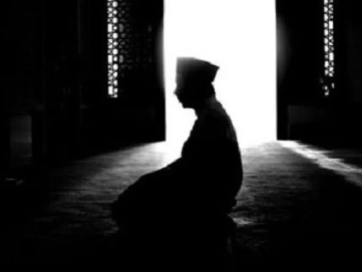 Mengejar Khusyuk dengan Berteladan pada Malaikat