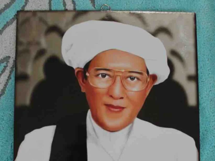 Kisah Seorang Pelukis yang Tak Bisa Melukis Wajah Abah Guru Sekumpul