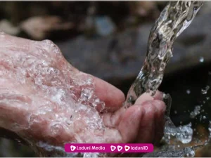 Hukum Menggunakan Air yang Panas Karena Sinar Matahari