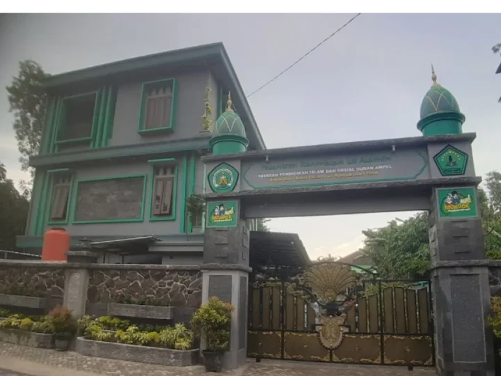 Pesantren Rahmatan Lil Alamin Nganjuk