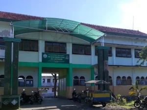 Pesantren Ummil Mu’minin Kutorejo, Mojokerto