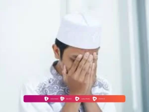 Hukum Mengusap Wajah Setelah Shalat dan Doanya