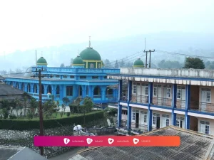 Ziarah Makam KH. Hasan Mustofa (Abuya Cilember), Kyai Multitalenta dari Cilember