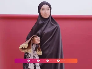 Hukum Shalat Menggunakan Mukena yang Transparan
