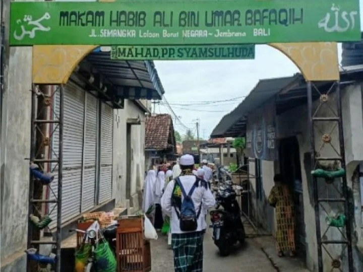 Ziarah di Makam Habib Ali bin Umar bin Abu Bakar Bafaqih, Waliyullah dari Bali