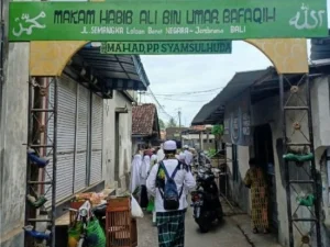 Ziarah di Makam Habib Ali bin Umar bin Abu Bakar Bafaqih, Waliyullah dari Bali