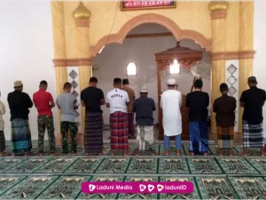 Perbedaan Pahala Antara Makmum Muwafiq dan Masbuq