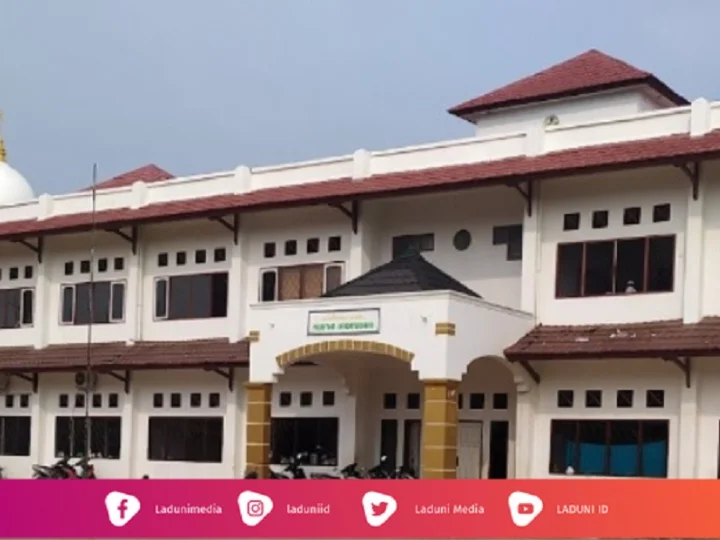 Pesantren Sa'adatuddaren Jambi