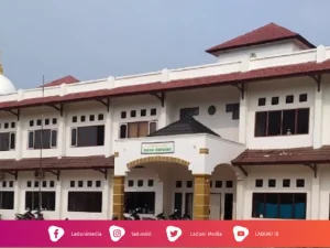 Pesantren Sa'adatuddaren Jambi