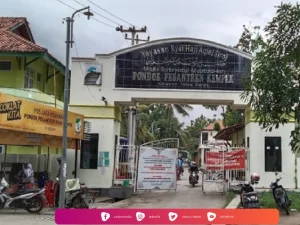 Ziarah Makam KH. Idris Kamali, Ulama Besar Di Balik Layar