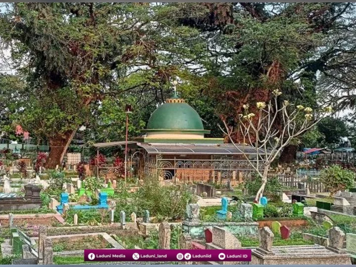 Ziarah di Makam KH. Oesman Mansoer, Inisiator Berdirinya Unisma