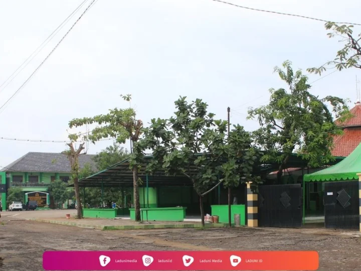 Pesantren Al-Khairiyah, Sumber, Cirebon