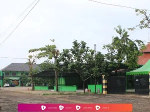 Pesantren Al-Khairiyah, Sumber, Cirebon