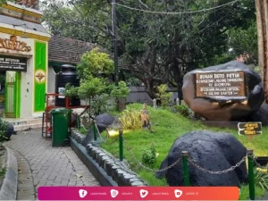 Ziarah di Makam Habib Muhammad bin Husein Alaydrus, Ulama yang Bergelar Habib Neon
