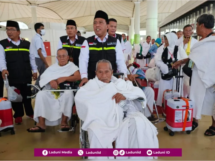 Hukum Mewakilkan Ibadah Haji