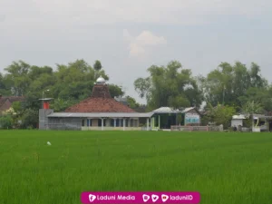 Pesantren Roudlotul Qurro' Wal Munsyidin Mojokerto