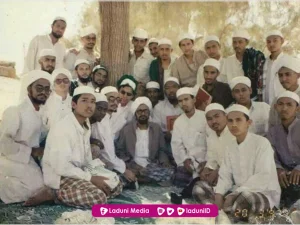 Murid-Murid Angkatan Pertama Habib Umar bin Hafidz di Darul Musthofa Hadramaut
