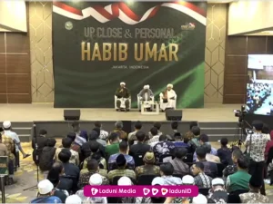 Ketika Artis Bertanya kepada Habib Umar bin Hafidz