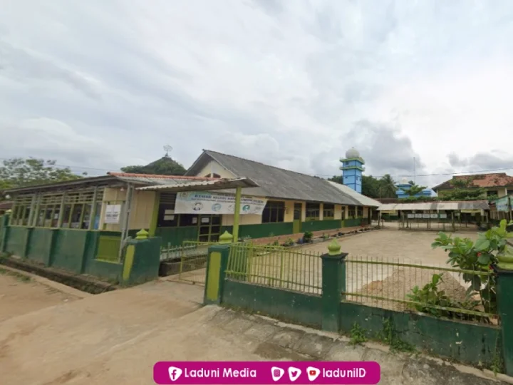 Ziarah di Makam Habib Muhammad Assegaf, Pengasuh Pesantren Darul Maarif Lampung Selatan