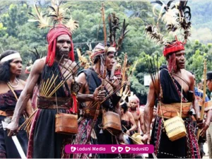Serial Suku Nusantara : Suku Abui Nusa Tenggara Timur