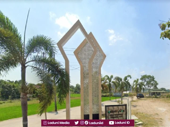 Ziarah di Makam KH. Suyuthi Abdul Qodir, Pendiri Pesantren Raudlatul Ulum Pati