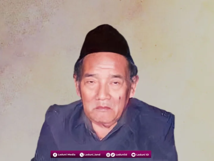 Biografi KH. Abdul Fattah, Pendiri Pesantren Al Fattah Lamongan